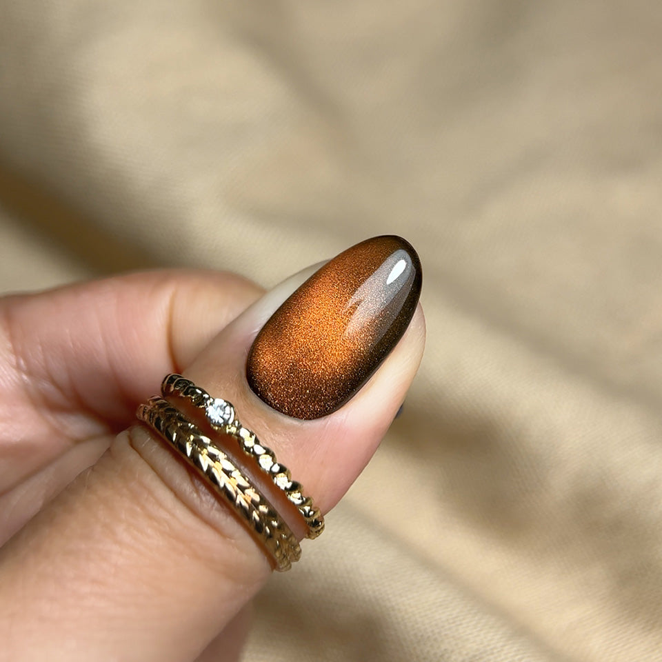 #568 Desert Glow - Cat Eye Gel Polish