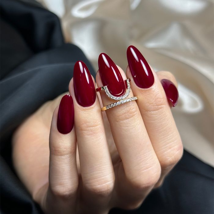 #575 Red Veil Gel Polish