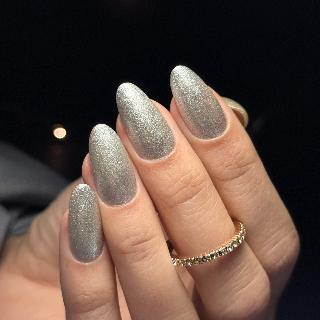 #585 Frozen Snow Gel Polish